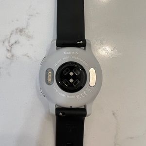 EUC Garmin Venu 2s Watch